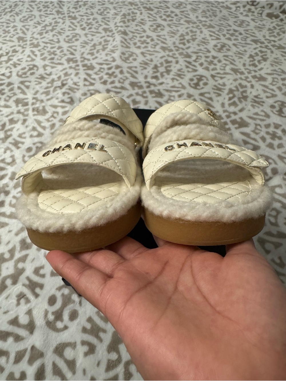 CHANEL Quilted Cream Rope Trim Slide Sandals with Gold Logos 39 - Picture 4 of 9